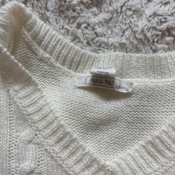 Full-tilt Women's Cream and White Vest - Picture 2 of 3